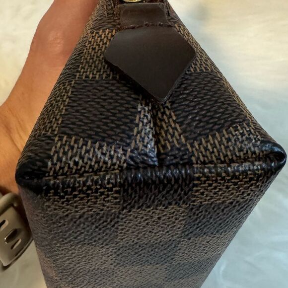 LOUIS VUITTON Damier Ebene Toiletry Cosmetic Pouch, Pochette Cosmetique - Picture 7 of 16